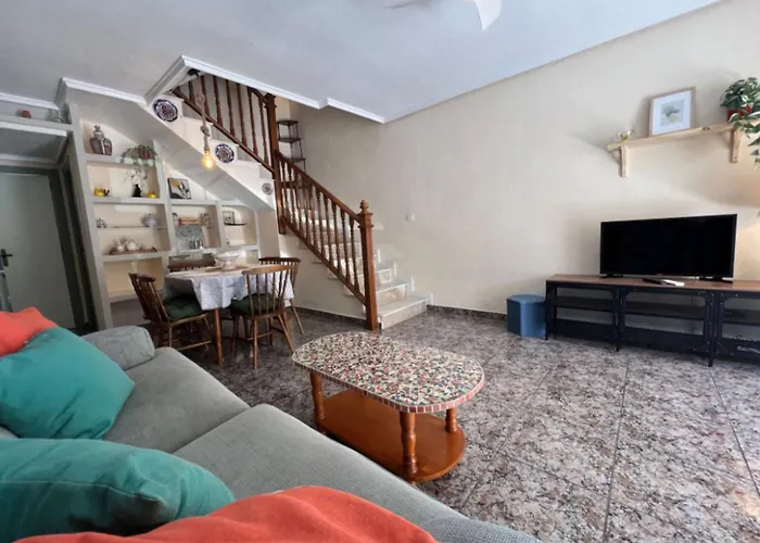Charming 3-bedroom House With Shared Pool In Punta Prima, Torrevieja * Alicante