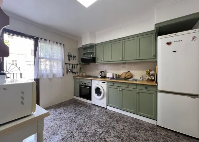 Charming 3-bedroom House With Shared Pool In Punta Prima, Torrevieja * Alicante