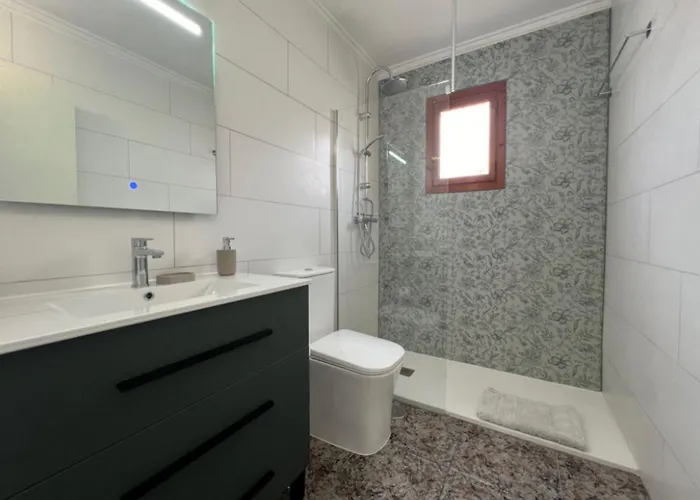 Charming 3-bedroom House With Shared Pool In Punta Prima, Torrevieja